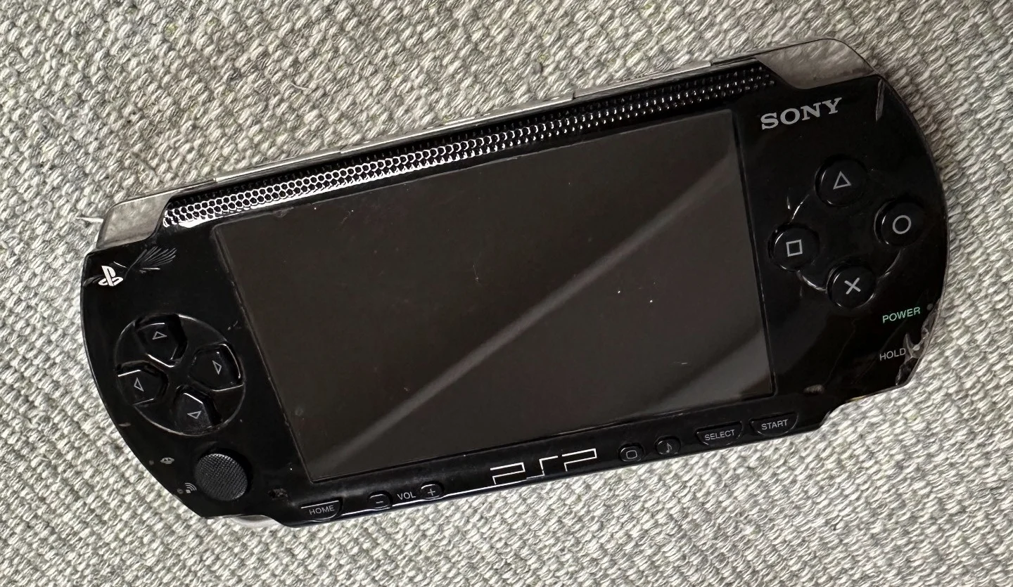 PSP 1000 黑色主机