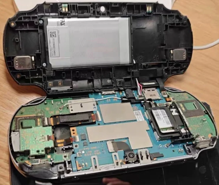 PlayStation Vita主板