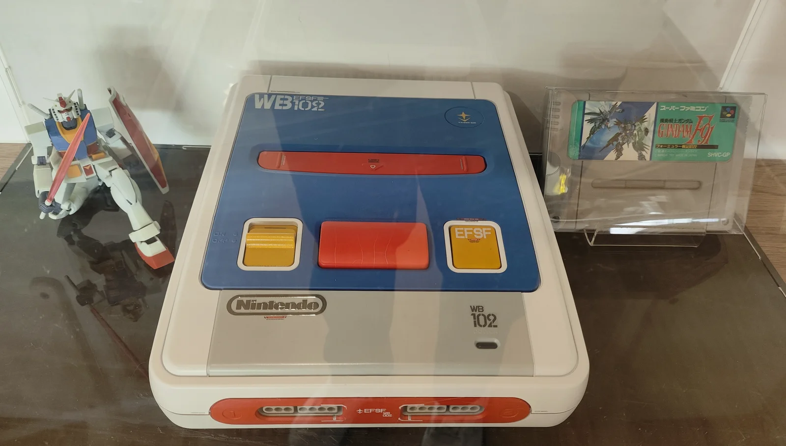 Super Nintendo 高达限定版